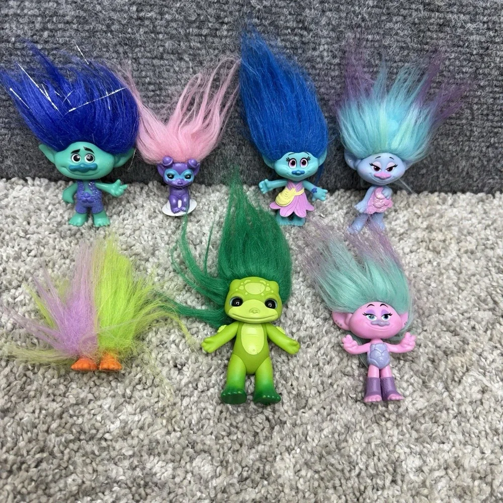 Dreamworks Trolls lot toy figures miniatures frog boy girl and other (READ)